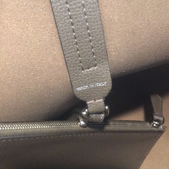 NWT Fendi “ F is for Fendi “ Shopping Tote - Picture 5 of 8